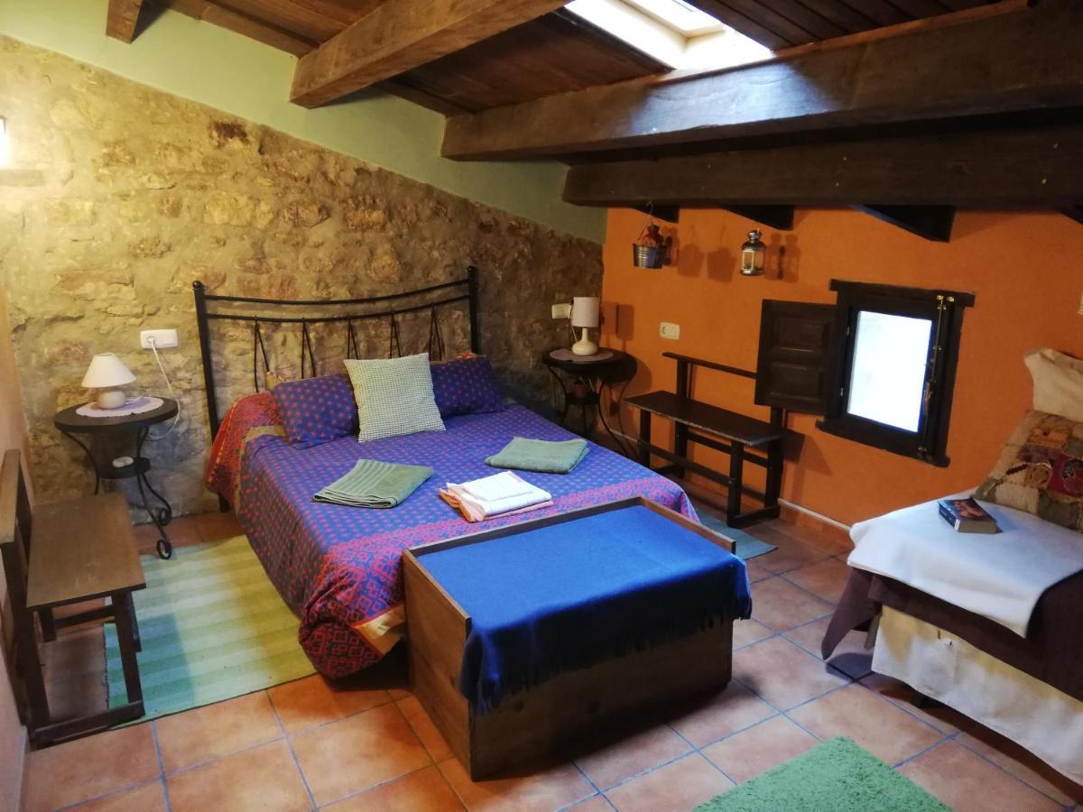La Vieja Escuela Villa Fuentes de Rubielos Luaran gambar