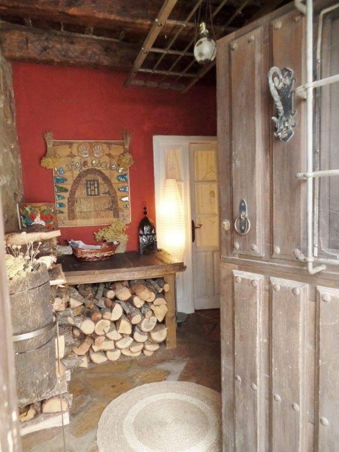 La Vieja Escuela Villa Fuentes de Rubielos Luaran gambar