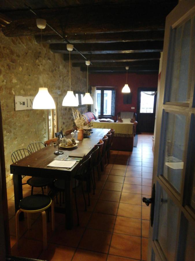 La Vieja Escuela Villa Fuentes de Rubielos Luaran gambar