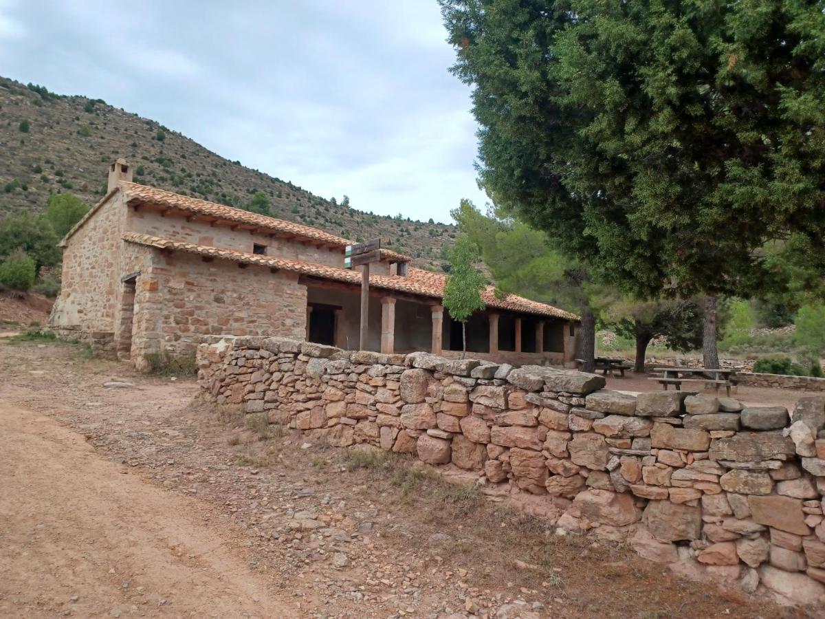 La Vieja Escuela Villa Fuentes de Rubielos Luaran gambar